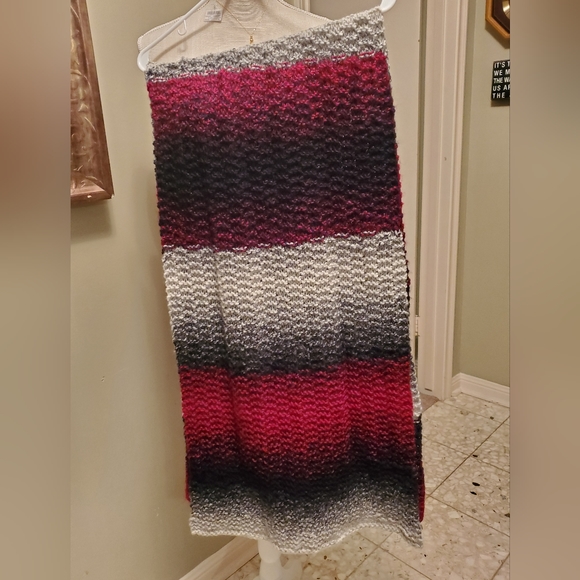 Shawl - Picture 2 of 7